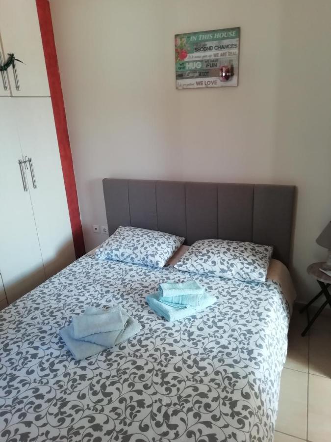 Airport Family House Apartment Artemida  Exterior photo