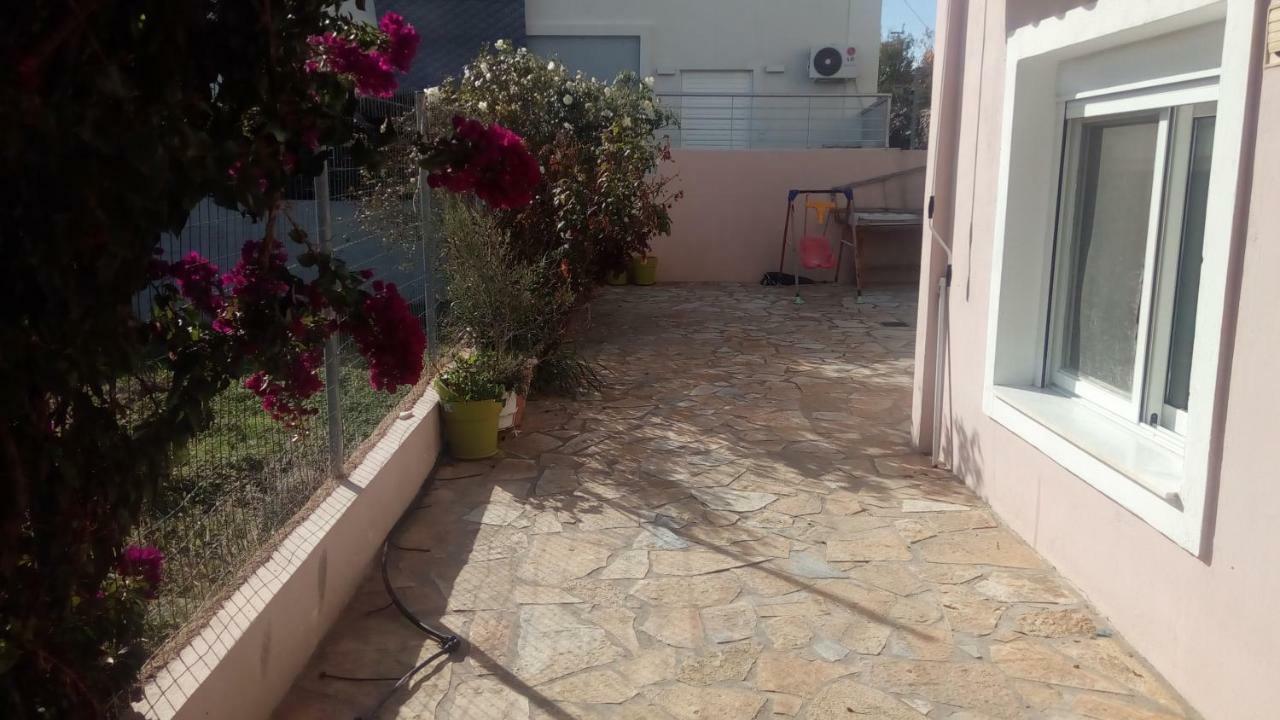 Airport Family House Apartment Artemida  Exterior photo
