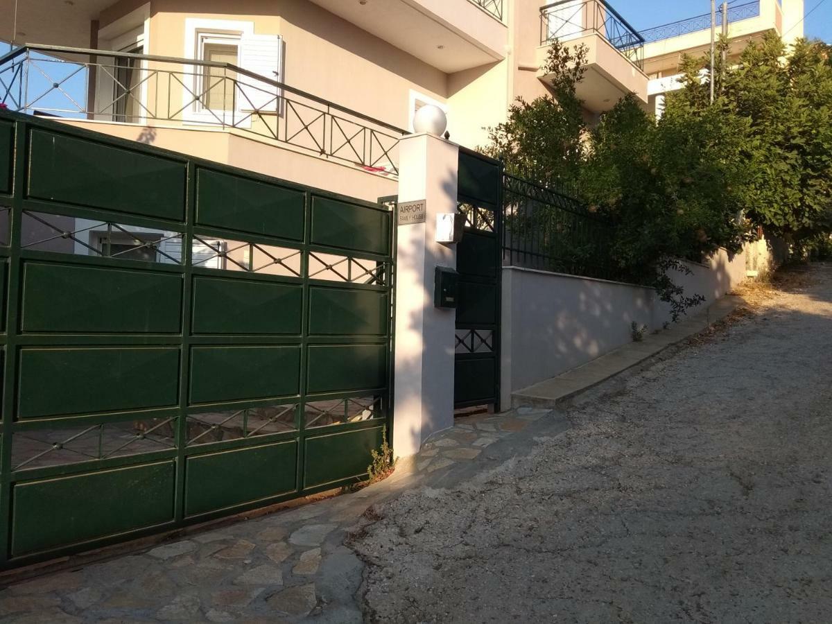 Airport Family House Apartment Artemida  Exterior photo